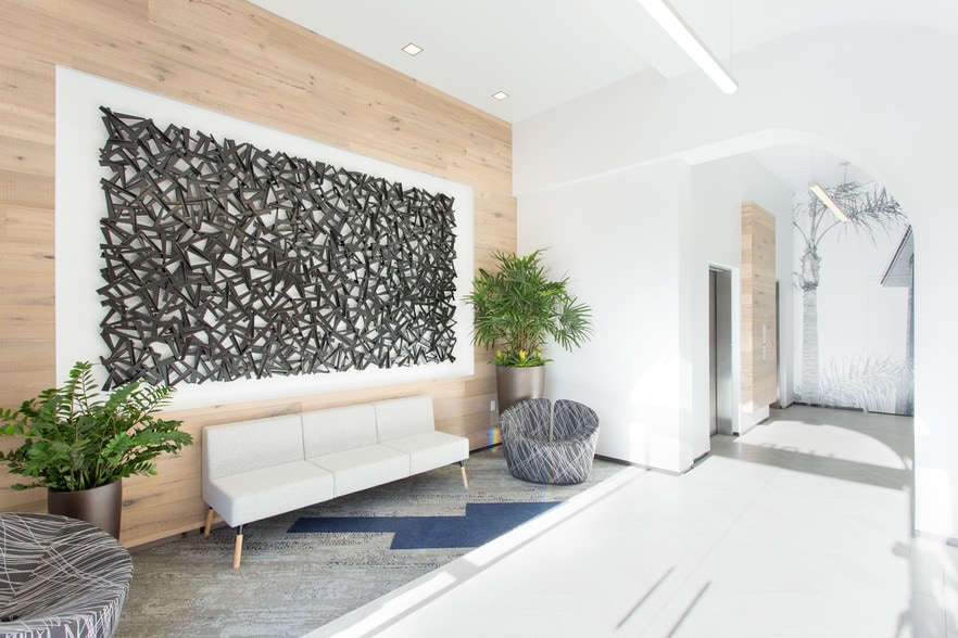 More Photos Of 7911 Herschel Ave, La Jolla Office For Lease