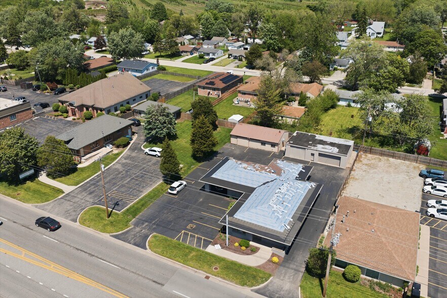 More Photos Of 2304 Plainfield Rd, Crest Hill Medical For Sale
