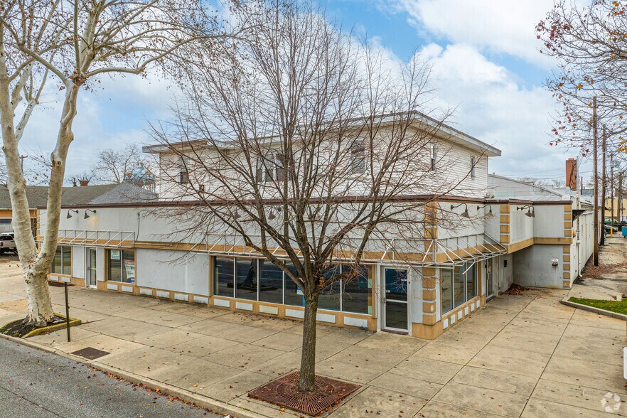 More Photos Of 13 N East Blvd, Vineland Flex For Sale