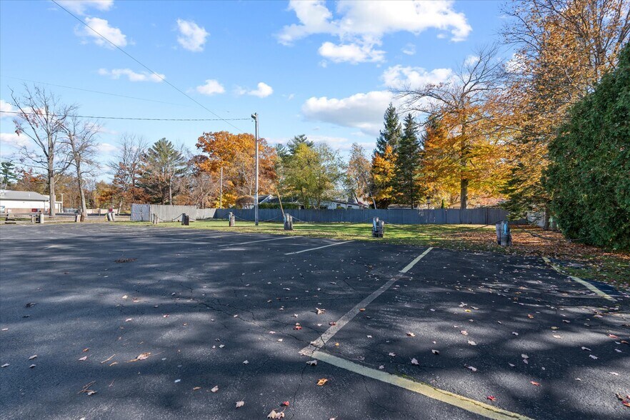 More Photos Of 1424 Main St, Sylvan Beach Restaurant For Sale