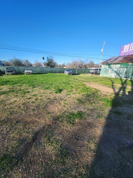 More Photos Of 3306 Cavalcade St, Houston Land For Sale