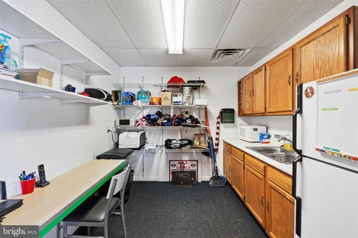 More Photos Of 140 S Market St, Elysburg Office For Sale