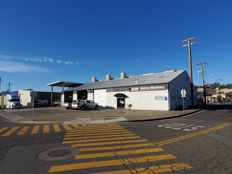 Primary Photo Of 2535 Ellis St, Redding Auto Repair For Sale