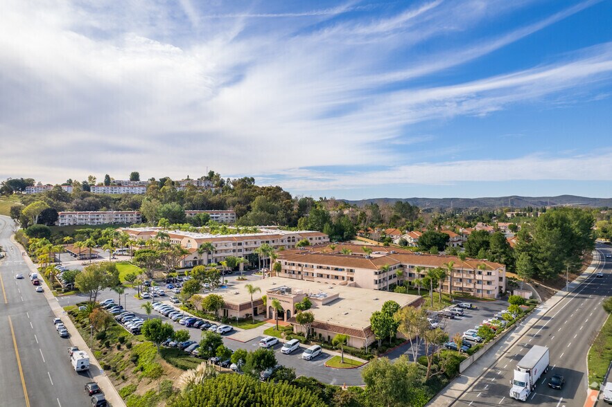 More Photos Of 24300 El Toro Rd, Laguna Woods Assisted Living For Lease