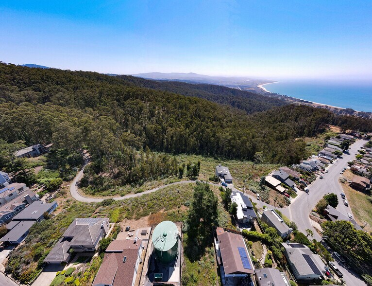 More Photos Of 124 Dolphine ave, El Granada Land For Sale