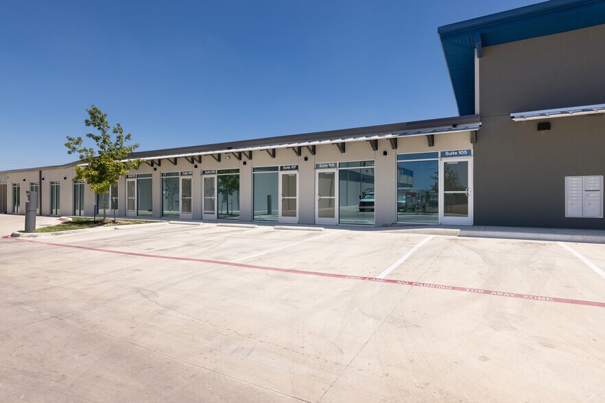 More Photos Of 3414 W Loop 1604 S, San Antonio Self Storage For Lease