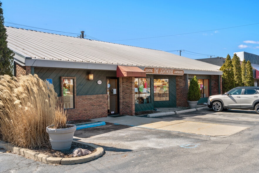 More Photos Of 1595 West Rd, Trenton General Retail For Sale