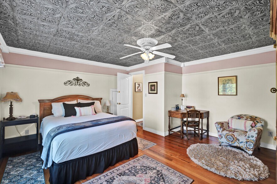 More Photos Of 110 Holy Cross Rd, Loretto Hospitality For Sale