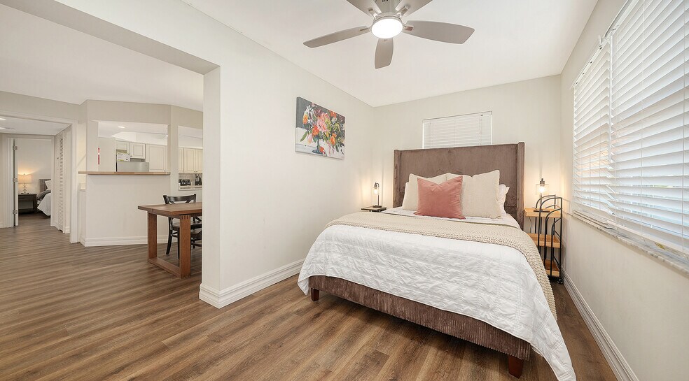 More Photos Of 5610 AVENIDA DEL MARE, Sarasota Specialty For Sale