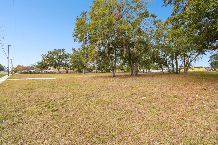 More Photos Of 603 & 605 W US 92, Seffner Land For Lease