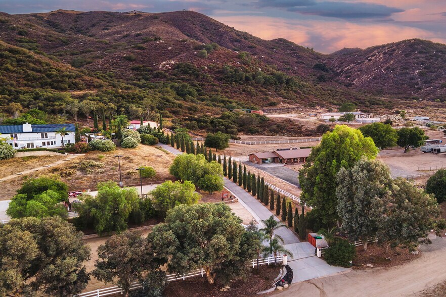 More Photos Of 22053 Highland St, Wildomar Specialty For Sale