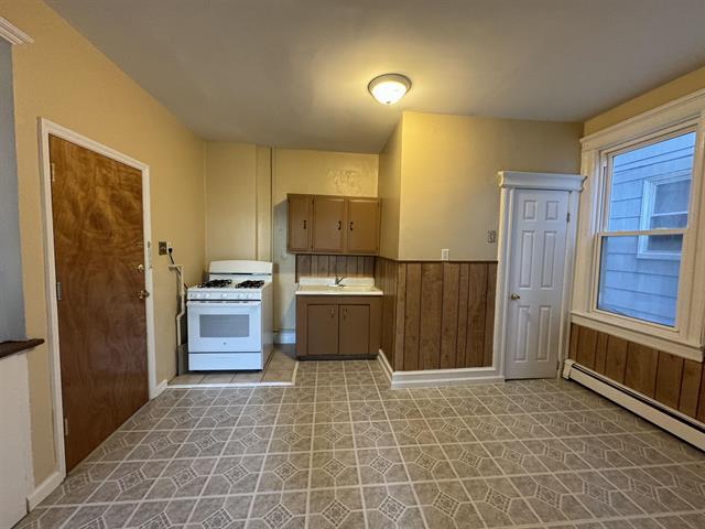 More Photos Of 35 E 26th St, Bayonne Apartments For Sale