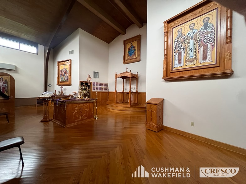 More Photos Of 30450 Lorain Rd, North Olmsted Religious Facility For Sale