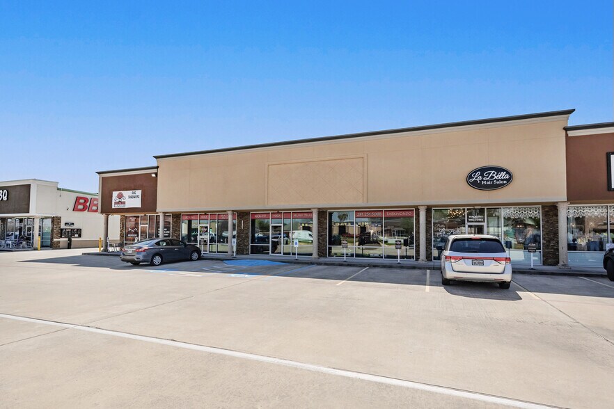 More Photos Of 11703-11711 Spring Cypress Rd, Tomball Unknown For Lease