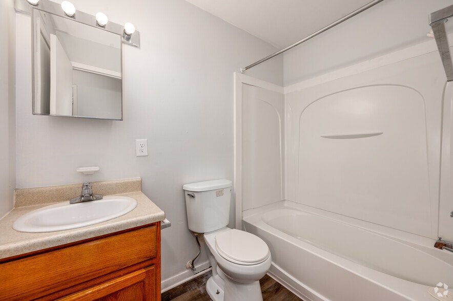 More Photos Of 510 Elk Dr, Kokomo Apartments For Sale