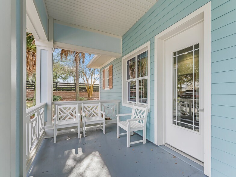 More Photos Of 910 Old Camp Rd, Lady Lake Medical For Sale