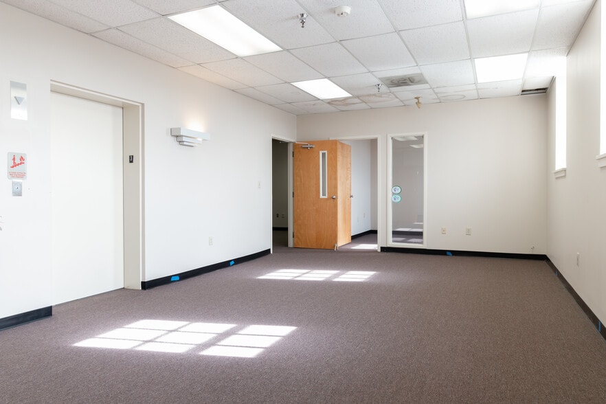 More Photos Of 616 E Landis Ave, Vineland Office Residential For Lease