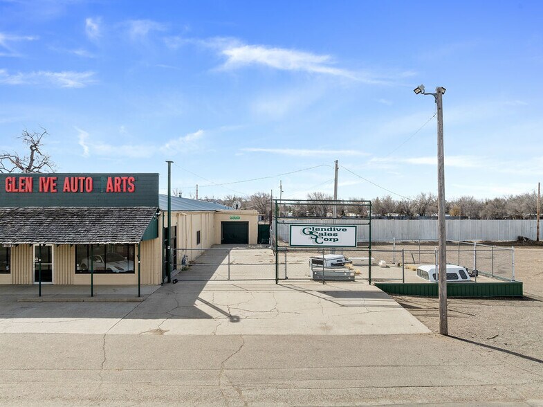 More Photos Of 1021 W Bell St, Glendive Storefront Retail Office For Sale