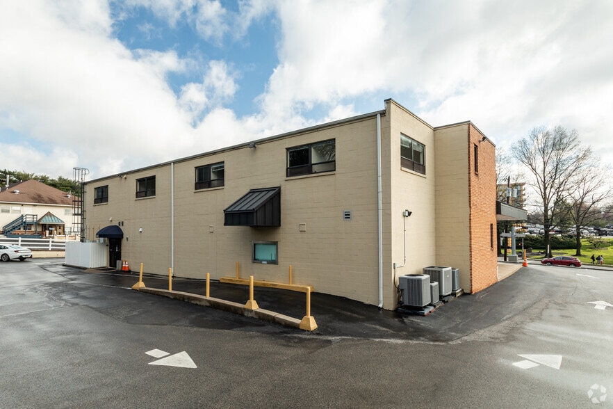 More Photos Of 661 W Germantown Pike, Plymouth Meeting Office For Lease