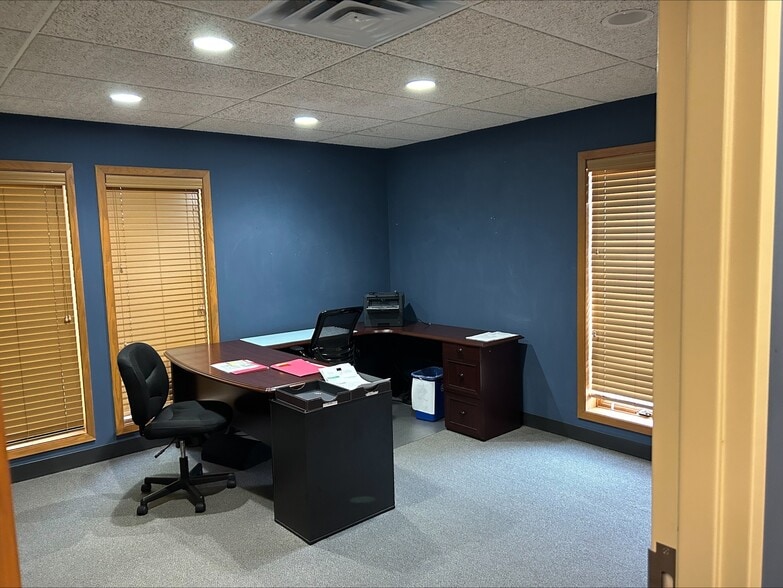More Photos Of 9301 Calumet Ave, Munster Office Residential For Lease