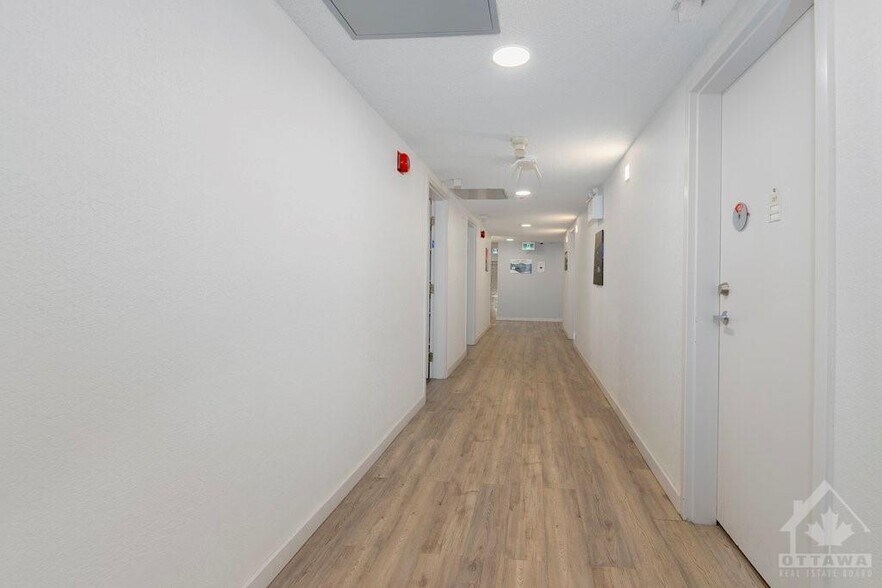 More Photos Of 25 Rosemount Av, Ottawa Assisted Living For Lease