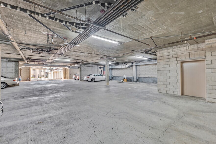 More Photos Of 1256 E Main St, Ventura Apartments For Sale