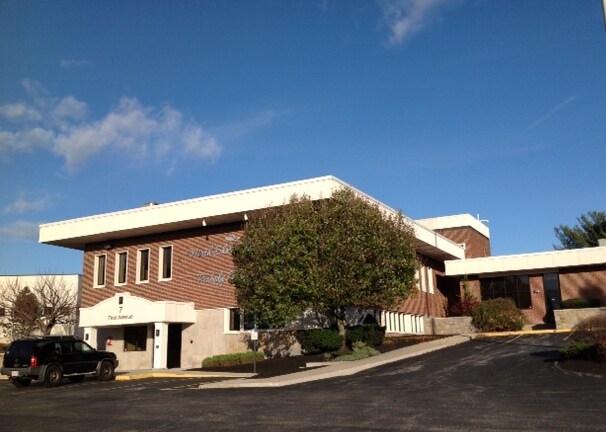 More Photos Of 7 1st Ave, Peabody Medical For Lease