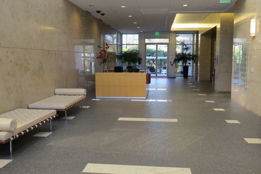 More Photos Of 1177 Enclave Pky, Houston Medical For Lease