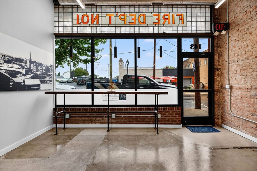 More Photos Of 143 N Wayne Ave, Waynesboro Storefront Retail Office For Sale