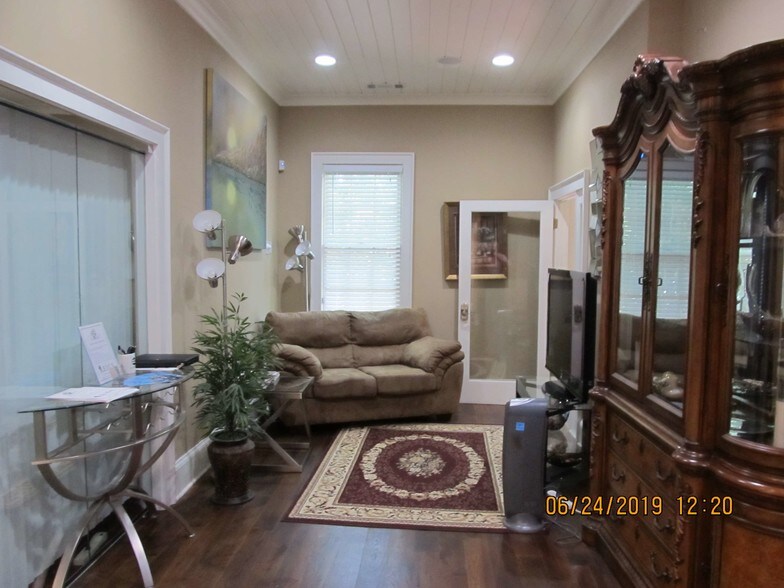 More Photos Of 1934 N Druid Hills Rd NE, Atlanta Office For Sale