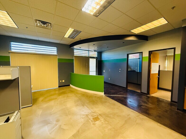 More Photos Of 5425 E Bell Rd, Scottsdale Medical For Sale