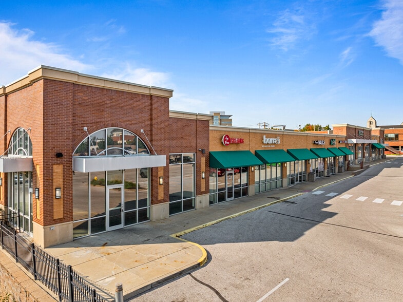 More Photos Of Manchester Rd, Saint Louis Unknown For Lease