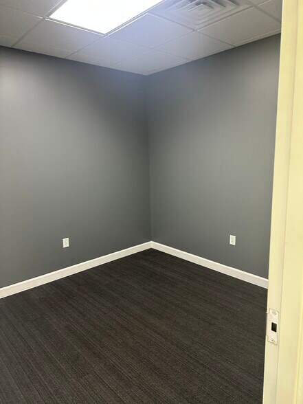 More Photos Of 2555 Boiling Springs Rd, Boiling Springs Medical For Lease