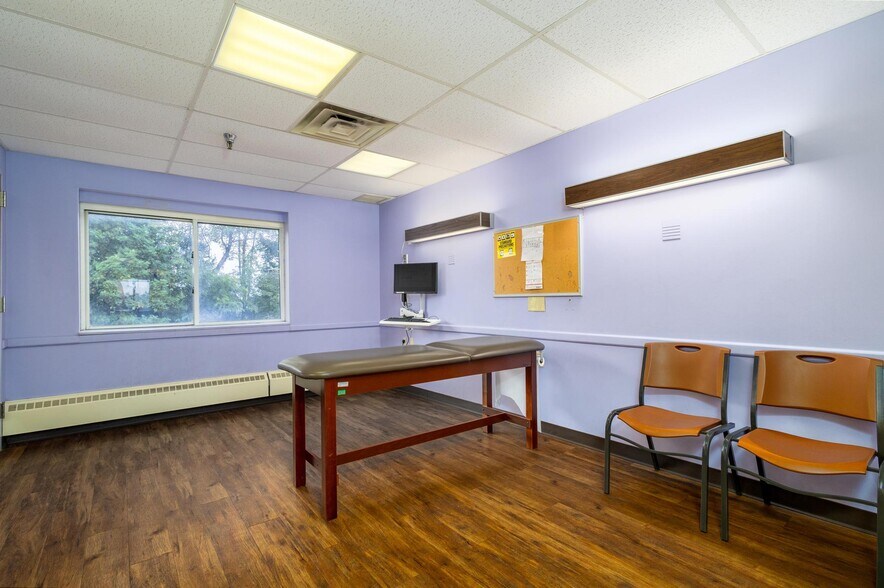 More Photos Of 3045 Pennsylvania Ave, Weirton Medical For Sale