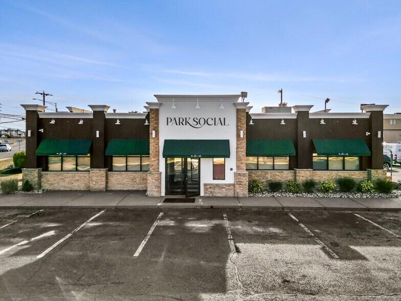 Primary Photo Of 1311 State Rte 35 S, Neptune Restaurant For Sale