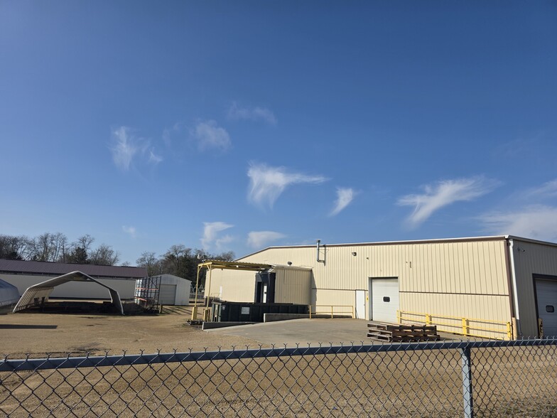 More Photos Of 350 N Dewey Ave, Reedsburg Industrial For Sale