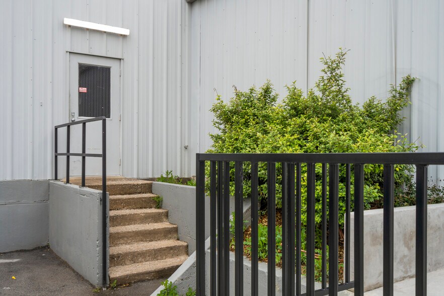 More Photos Of 5440 S 101st East Ave, Tulsa Warehouse For Sale