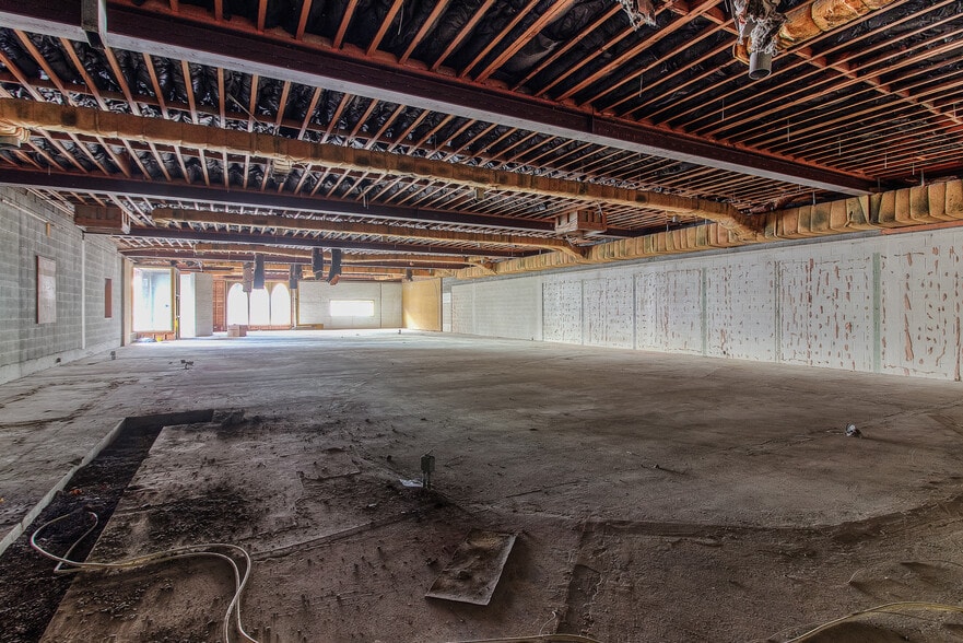 More Photos Of 101 N 3rd St, Yakima Freestanding For Sale