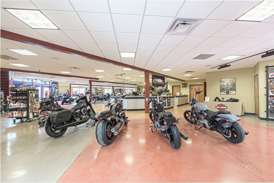 More Photos Of 219 E White Horse Pike, Galloway Health Club For Sale