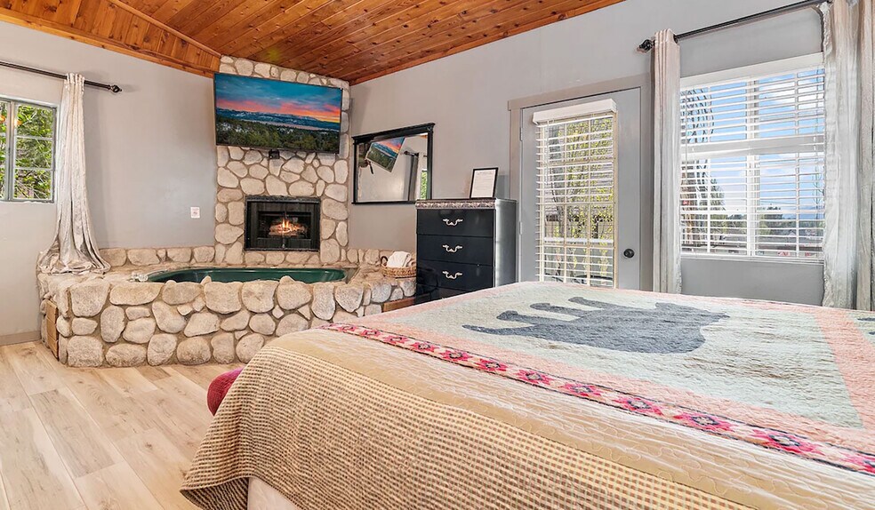 More Photos Of 41121 Big Bear Blvd, Big Bear Lake Hotel For Sale