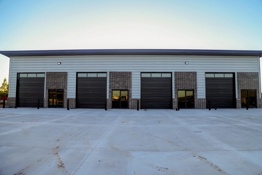 Primary Photo Of 110 Yukon Crossing Ave, Yukon Service For Lease