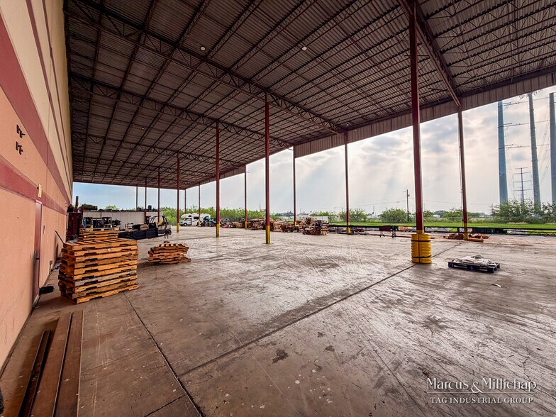 More Photos Of 2243 N Goolie Rd, Donna Warehouse For Sale