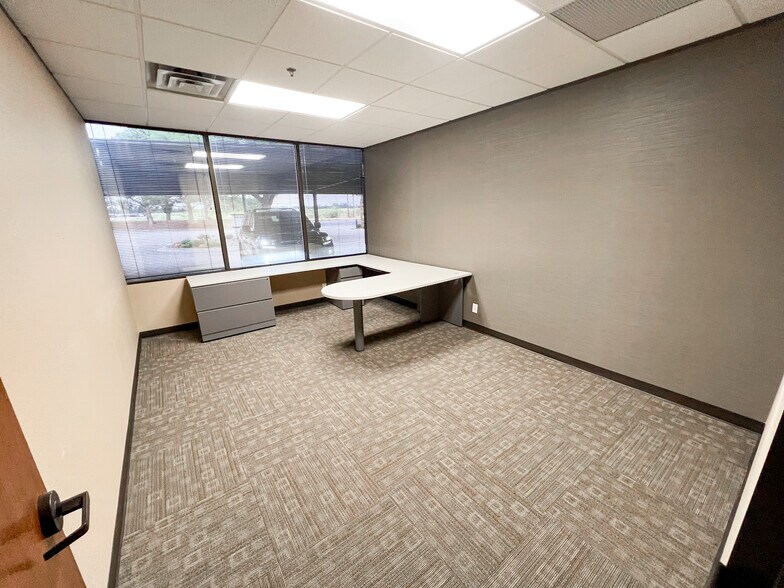 More Photos Of 3510 N A St, Midland Office For Lease