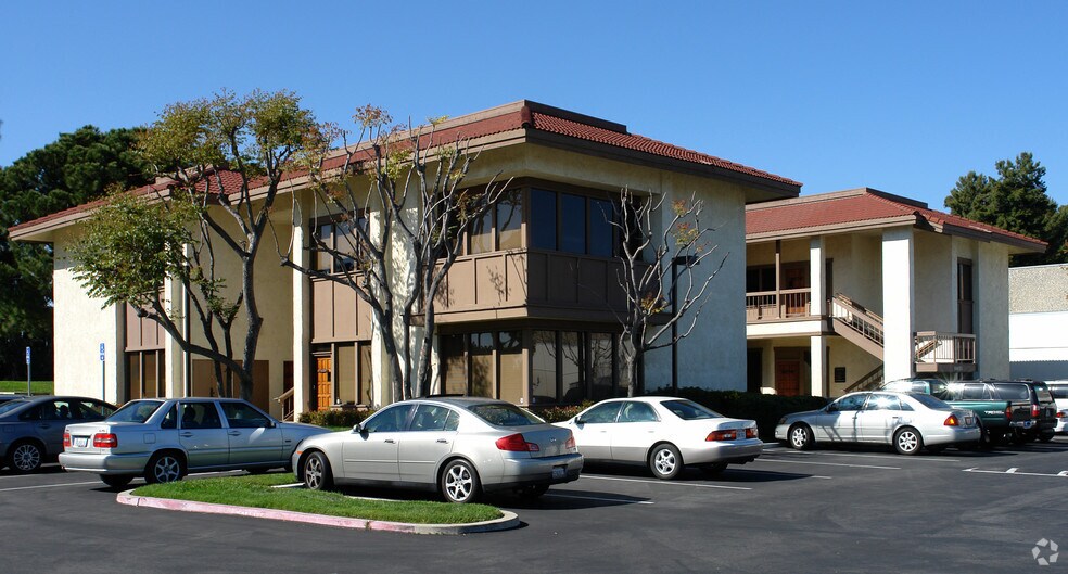 More Photos Of 14451 Chambers Rd, Tustin Office For Lease