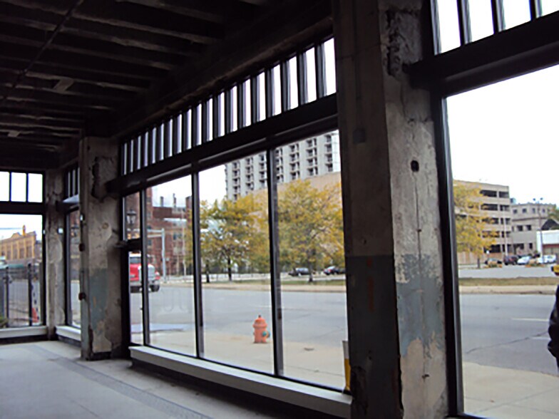 More Photos Of 131-137 E 5th Ave, Gary Apartments For Lease
