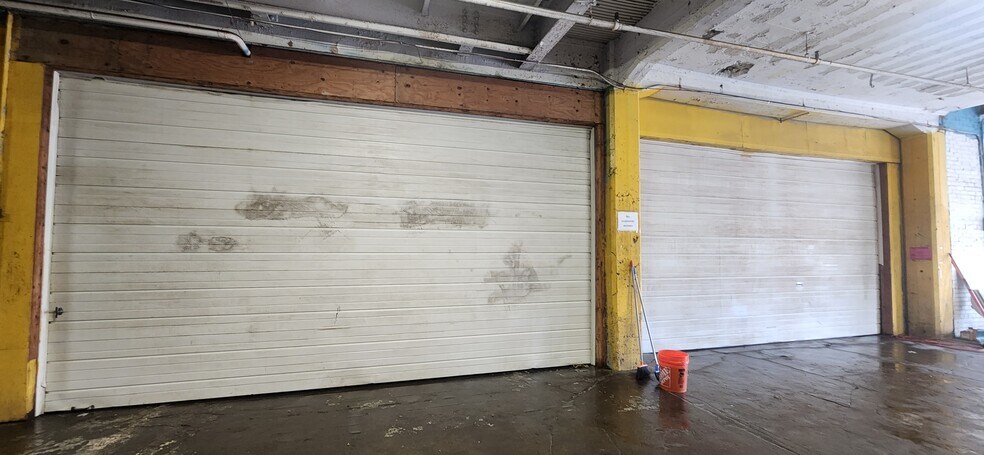 More Photos Of 1387 Clarendon Ave SW, Canton Manufacturing For Lease