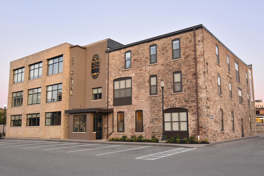 More Photos Of 57 Canal St, Lockport Office For Lease
