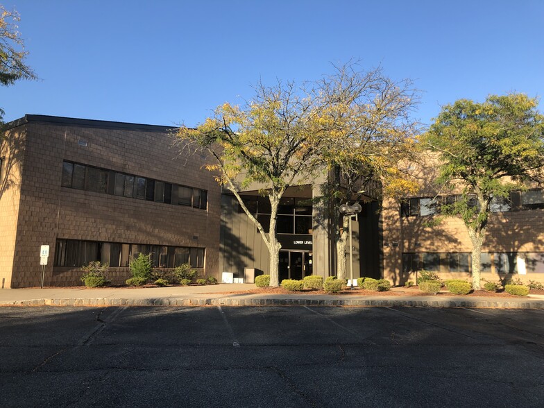 Primary Photo Of 733 N Beers St, Holmdel Office For Sale