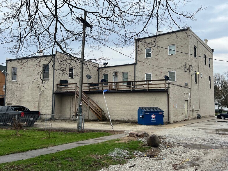 More Photos Of 127 W Taylor St, Grant Park Multifamily For Sale