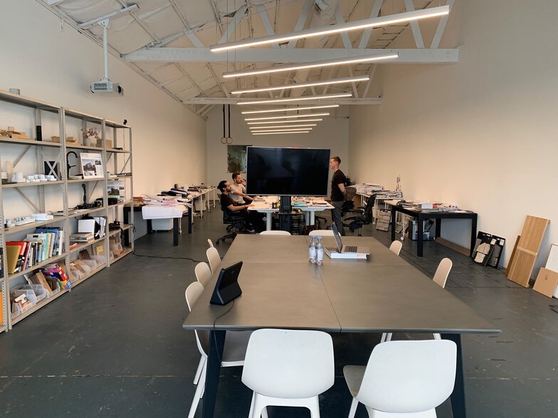 More Photos Of 13110 Hawthorne Blvd, Hawthorne Storefront Retail Office For Lease